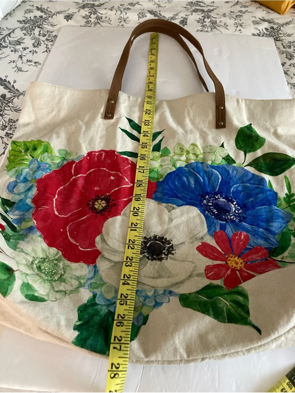 Cott n Curls / Canvas tote with flowers painted on front